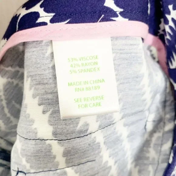 ❌SOLD❌ Lilly Pulitzer Women’s Peggy Zebra Print Blue White Pants Size 4 - Picture 9 of 12